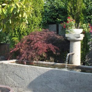 antike Granit- Brunnen – Grander – Tröge