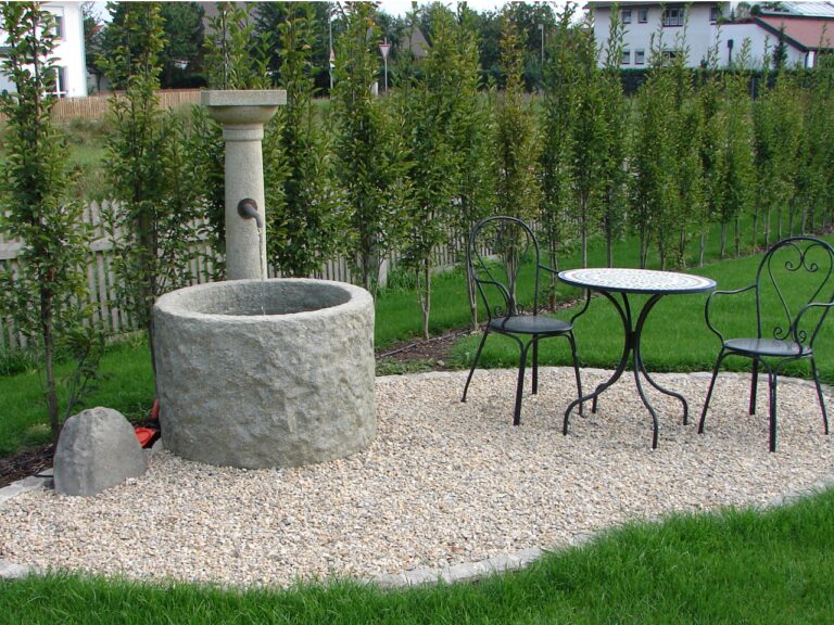 Neuer Granitbrunnen beim Kunden