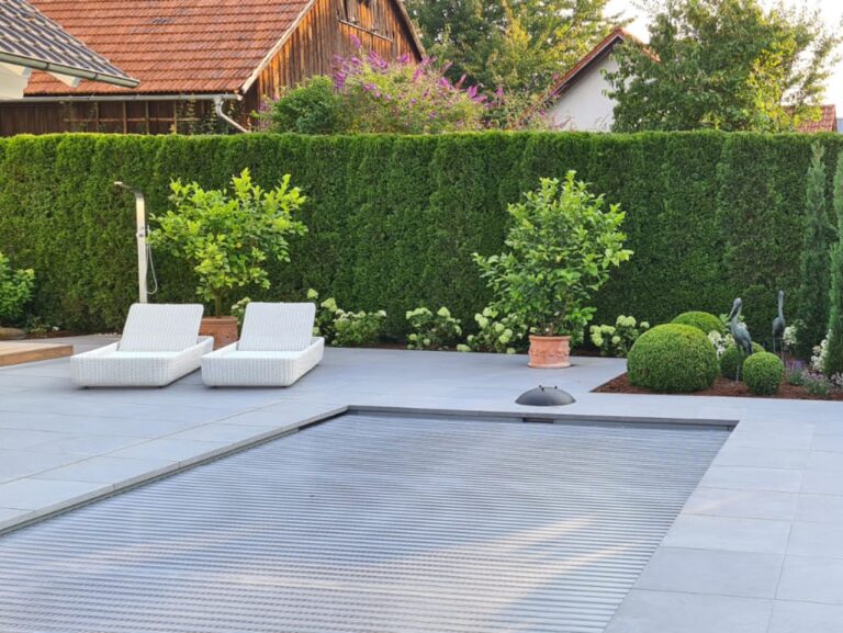 Pool mit GeoCeramica-Platten