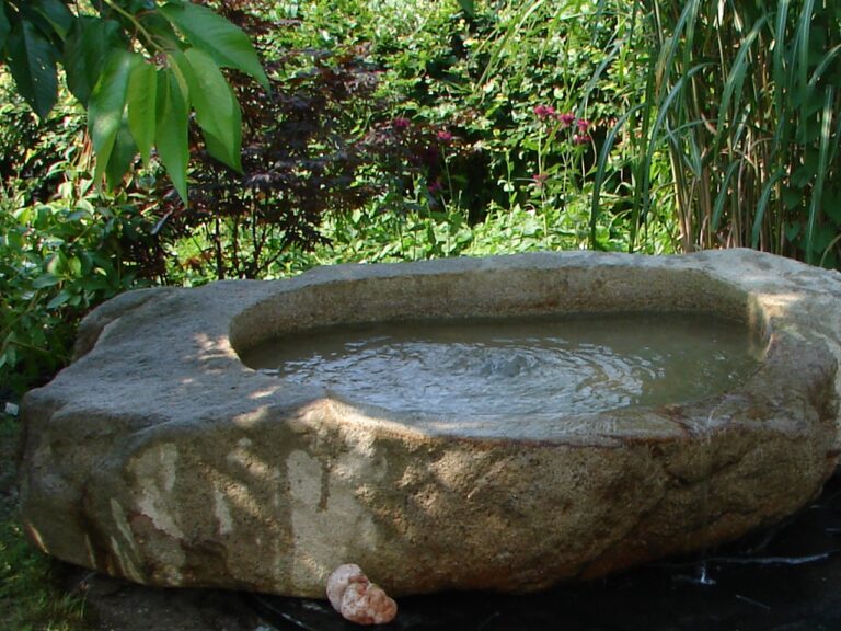 Wasserspiel antiker Überlauf