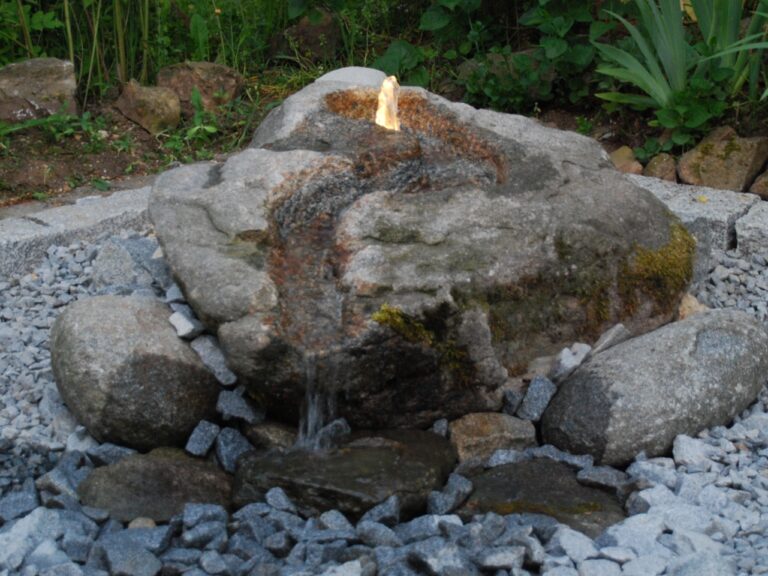 Wasserspiel antiker Überlauf