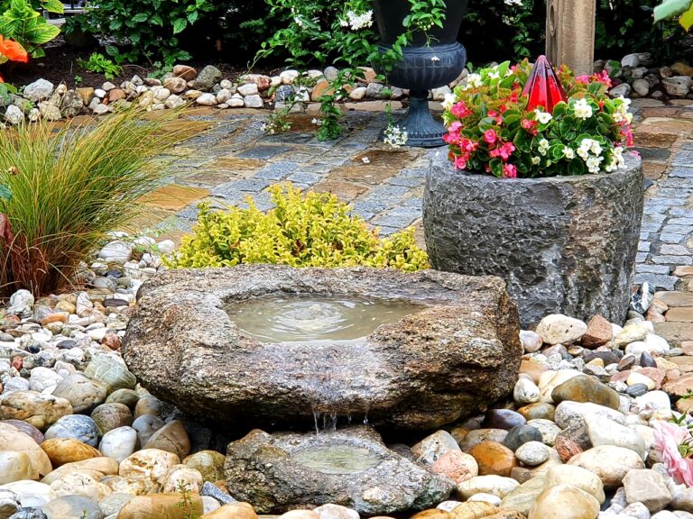 Wasserspiel antiker Überlauf