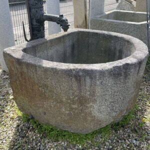 Granit Brunnen 03/ Trog/ Grander antik