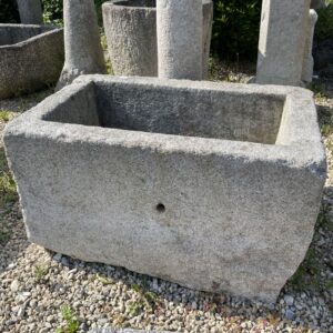 Granit Brunnen 45/ Trog/ Grander antik