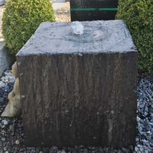 Quelle Schiefer Würfel 001