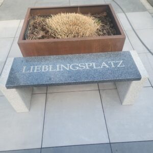 Granit Bank Lieblingsplatz 03a